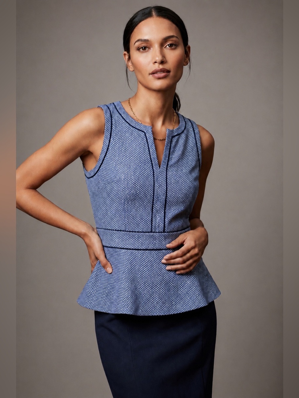 Banana Republic Peplum Top Blue White Geometric Notch Neck Sleeveless Size 8